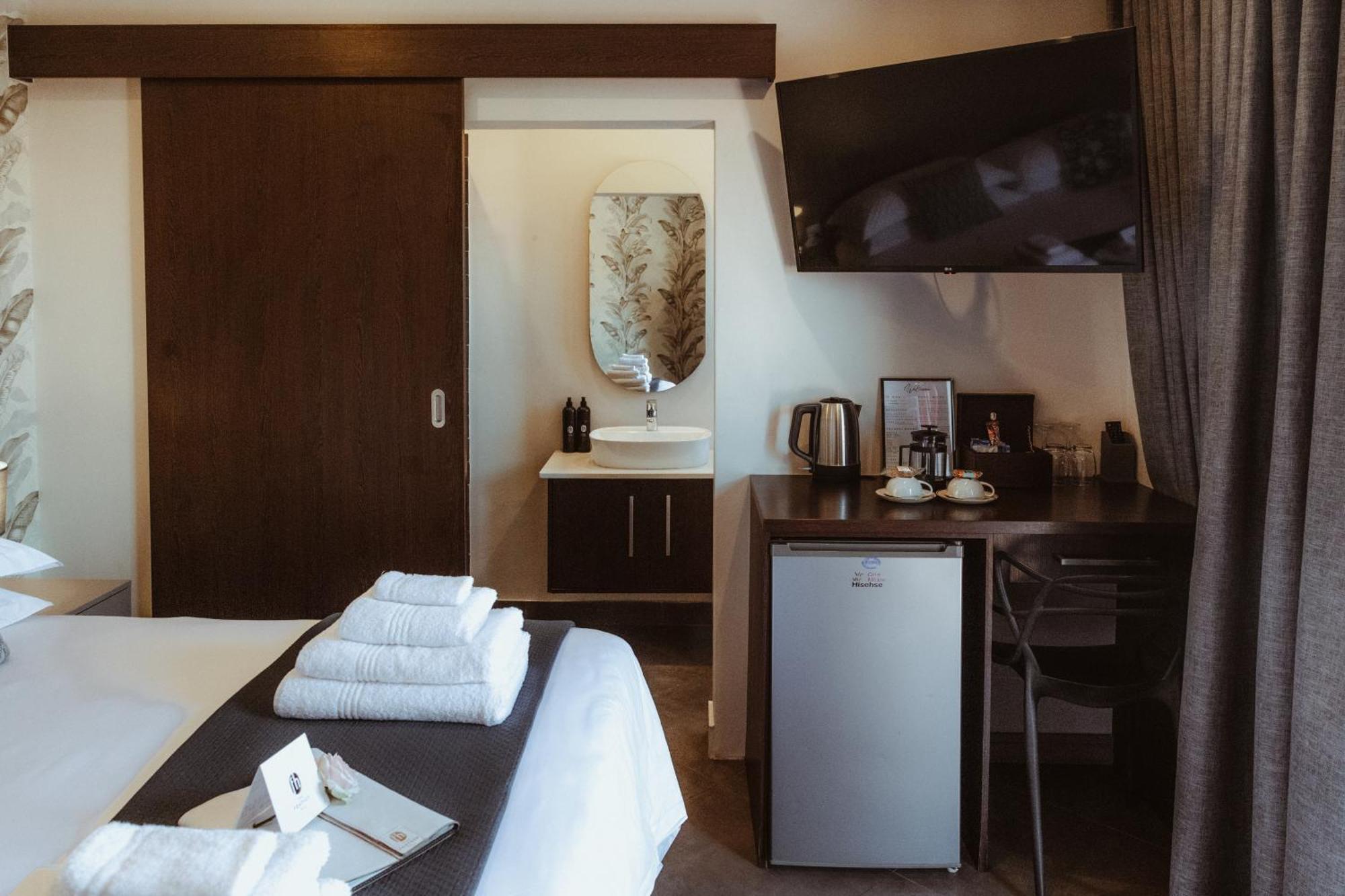 The Feather Hill Boutique Hotel Почефструм Экстерьер фото