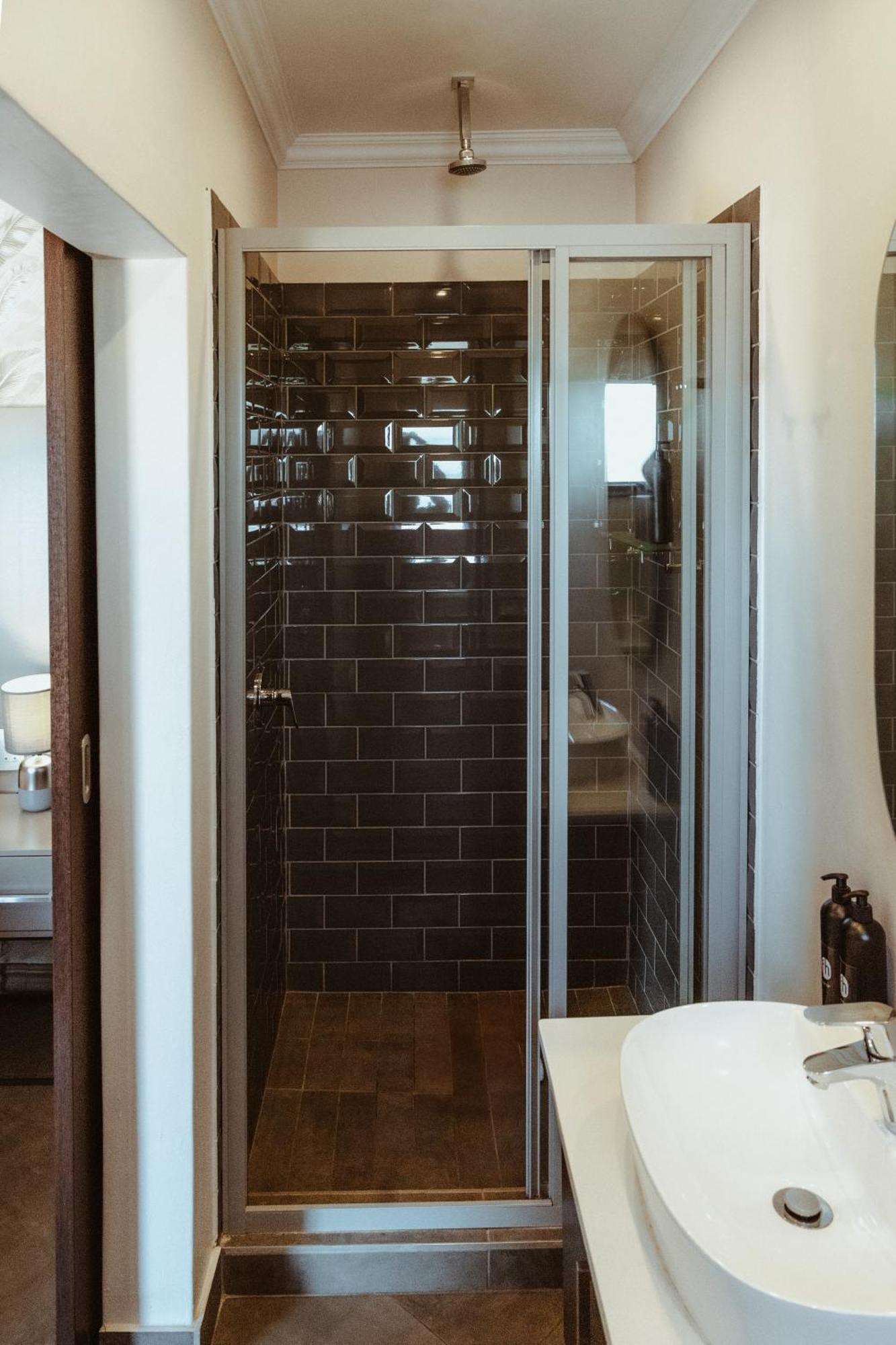 The Feather Hill Boutique Hotel Почефструм Экстерьер фото